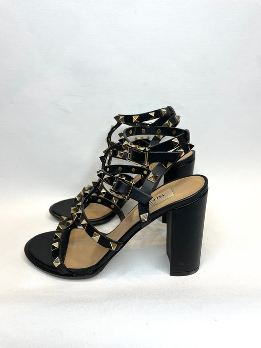 Sandal